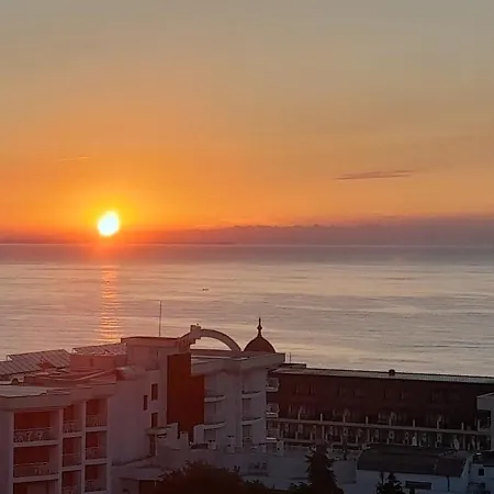 Ivtour In Yalta Complex Apartamento Golden Sands