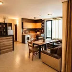 Ivtour In Yalta Complex Апартаменты Золотые Пески